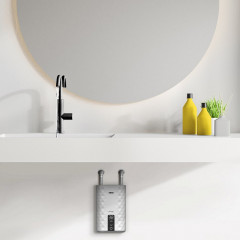Проточный водонагреватель Zanussi Pro-Logic SPX 7 Digital